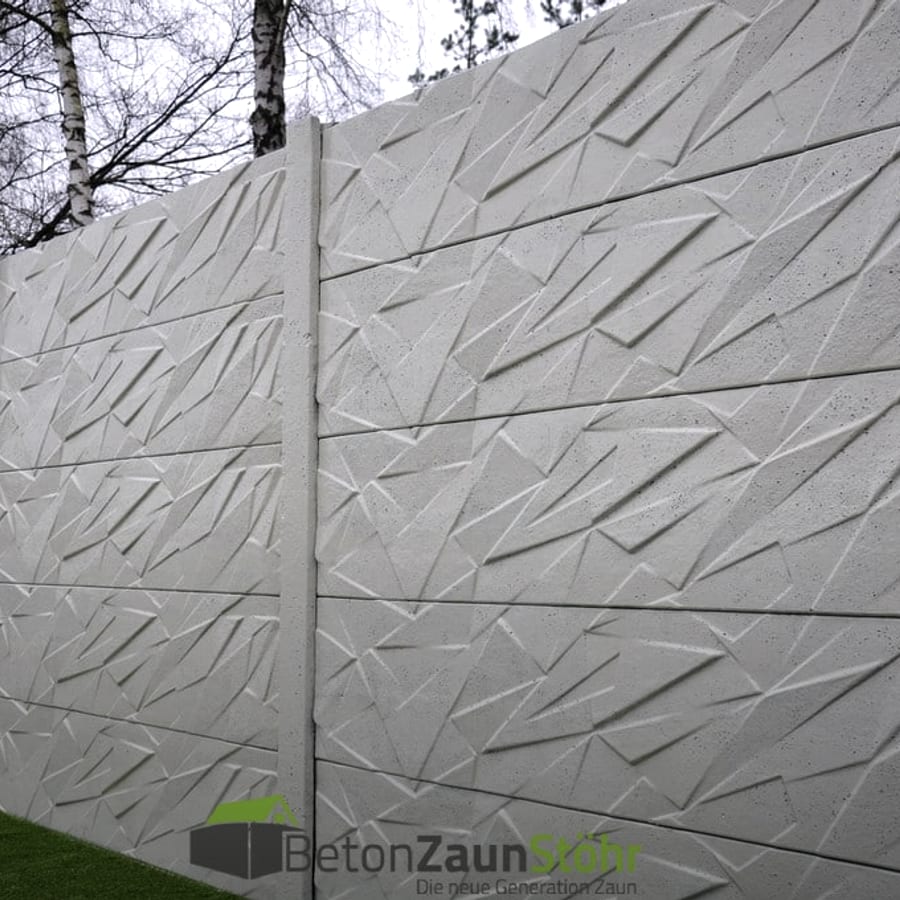 Betonzaun Line-X — montiert